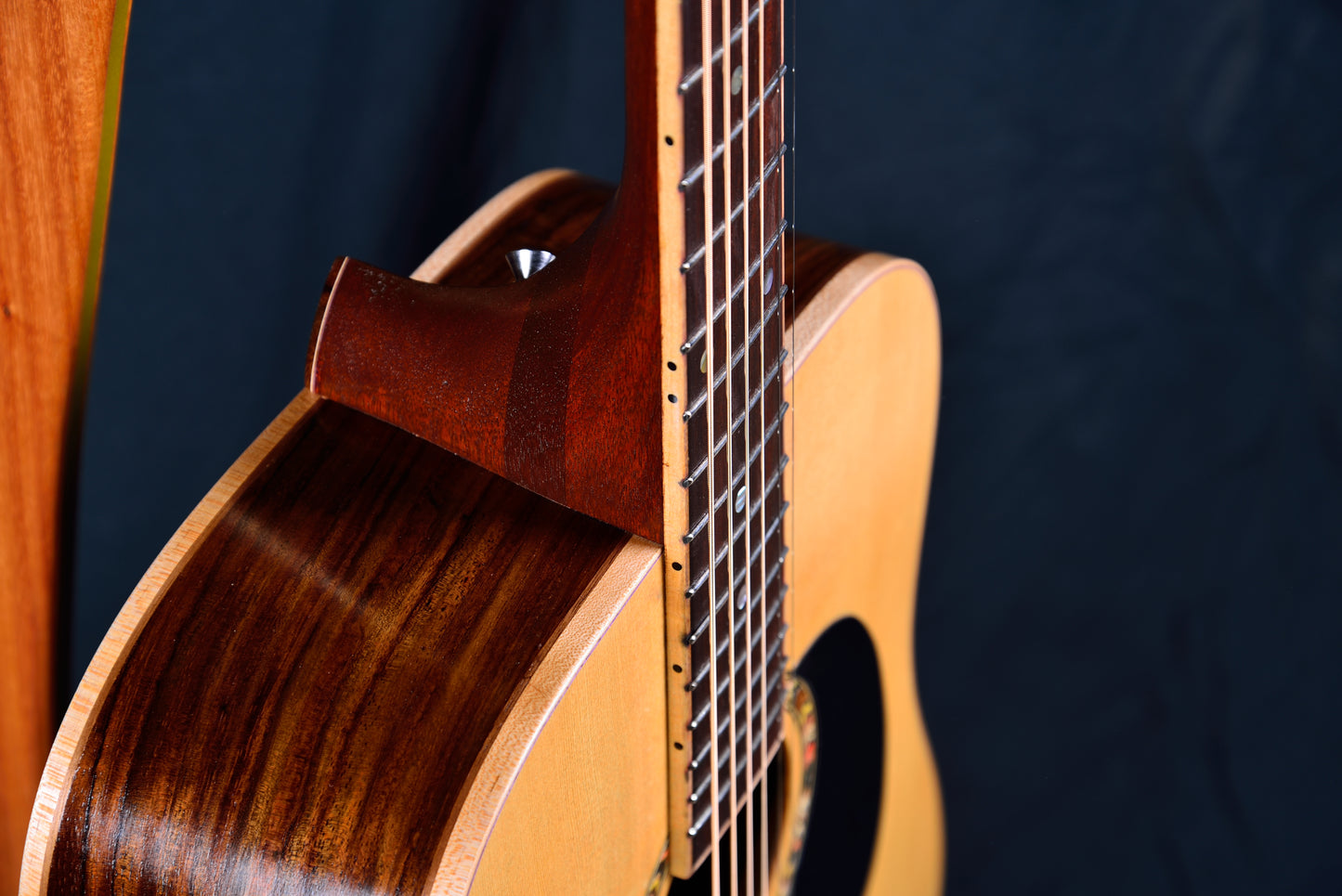 1 011 East Indian Rosewood, Sitka Spruce Dreadnought